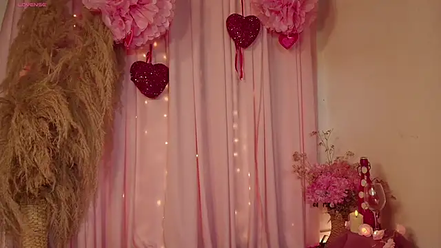 Sharlotte  1 online show from February 14, 2026, 12:24 pm