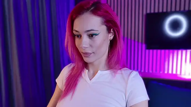 Snapshot of KaylieRosse chatting on March 2, 2026, 7:54 pm KaylieRosse online show from March 2, 2026, 7:54 pm