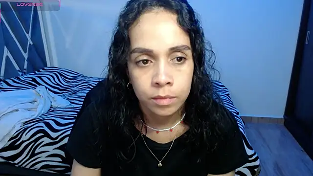 paula lopez   online show from March 4, 2026, 1:00 am