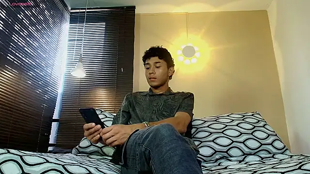 Damon Salvarote S online show from April 7, 2026, 6:41 pm