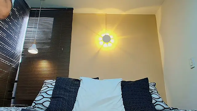 Damon Salvarote S online show from April 10, 2026, 7:18 pm