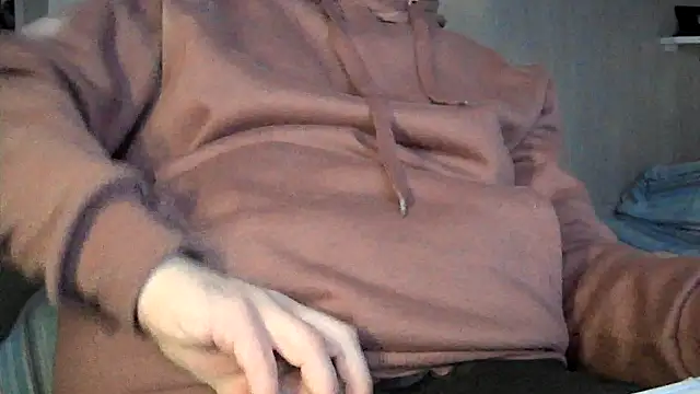 Snapshot of no-name15 chatting on February 19, 2026, 6:26 pm no-name15 online show from February 19, 2026, 6:26 pm