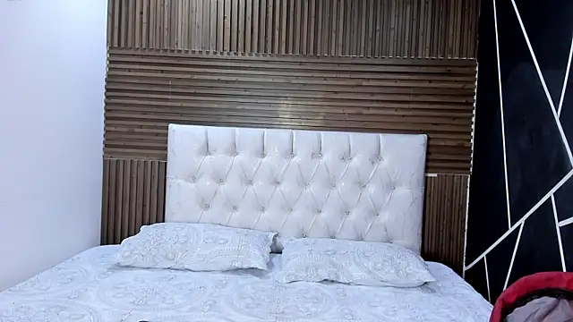 shaden  online show from April 11, 2026, 10:14 pm