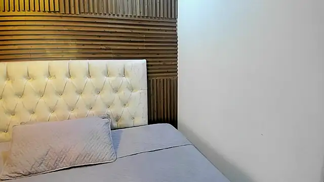 Snapshot of shaden_ chatting on May 5, 2026, 7:55 pm shaden online show from May 5, 2026, 7:55 pm
