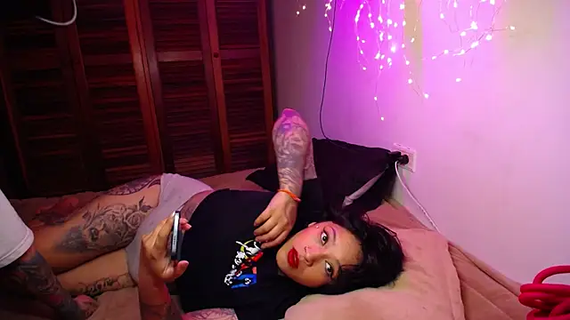 SoftSin1 online show from April 2, 2026, 11:41 am