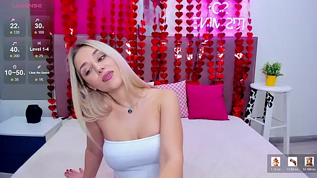 Snapshot of MIla_Stunning chatting on February 6, 2026, 1:32 am MIla Stunning online show from February 6, 2026, 1:32 am