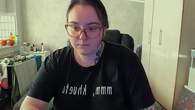 katya idinax online show from February 7, 2026, 11:14 am