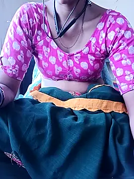 Royal hotti0011 online show from March 16, 2026, 9:24 am