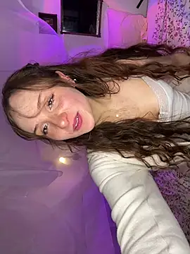 Snapshot of Lillith-Rose18 chatting on February 11, 2026, 9:42 pm Lillith-Rose18 online show from February 11, 2026, 9:42 pm