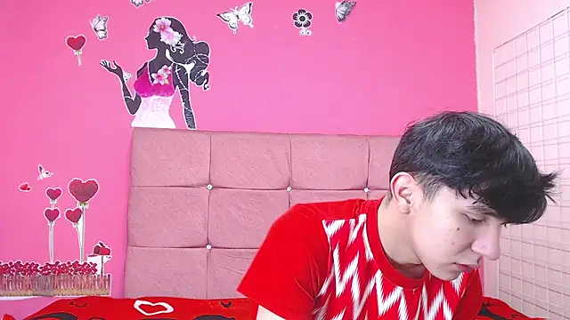 Snapshot of massimoferrera303av chatting on February 10, 2026, 6:12 pm massimoferrera303av online show from February 10, 2026, 6:12 pm