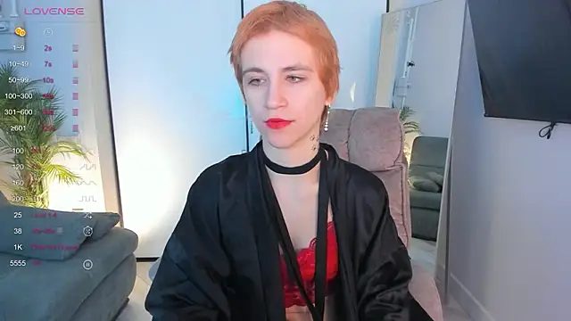 AutumnWhisper online show from February 13, 2026, 9:11 pm