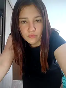 Snapshot of bunnynube chatting on February 2, 2026, 5:44 pm bunnynube online show from February 2, 2026, 5:44 pm