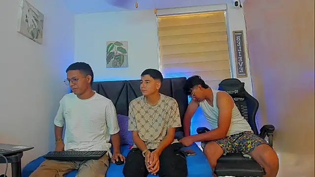 Snapshot of StellayDrake chatting on February 26, 2026, 1:32 pm StellayDrake online show from February 26, 2026, 1:32 pm