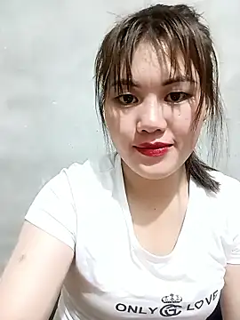 Snapshot of Anna_516 chatting on February 25, 2026, 12:37 pm Anna 516 online show from February 25, 2026, 12:37 pm