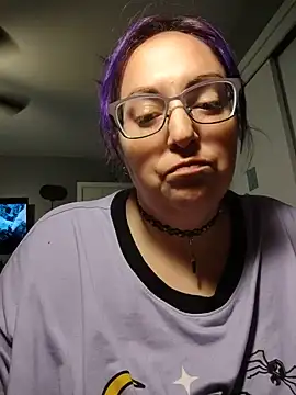 Snapshot of RavenOnyx chatting on July 20, 2026, 5:59 pm RavenOnyx online show from July 20, 2026, 5:59 pm