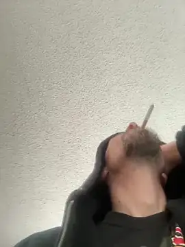 Snapshot of tommattsonn chatting on March 15, 2026, 2:23 pm tommattsonn online show from March 15, 2026, 2:23 pm