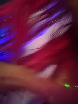 Snapshot of Karolaiin_LS chatting on February 19, 2026, 7:43 pm Karolaiin LS online show from February 19, 2026, 7:43 pm