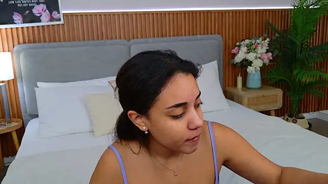 Snapshot of Luna_Cortier chatting on June 16, 2026, 5:32 am Luna Cortier online show from June 16, 2026, 5:32 am