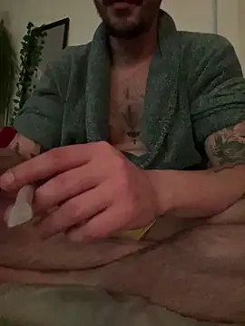 Snapshot of Piratee666 chatting on February 26, 2026, 10:42 pm Piratee666 online show from February 26, 2026, 10:42 pm