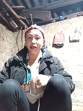 lena-cute online show from February 11, 2026, 1:43 am