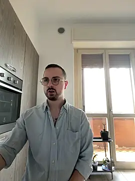 Snapshot of ItalianAlex chatting on May 18, 2026, 7:58 am ItalianAlex online show from May 18, 2026, 7:58 am