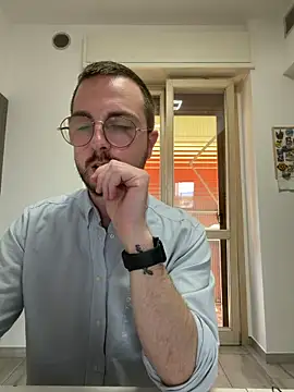 Snapshot of ItalianAlex chatting on June 3, 2026, 2:33 pm ItalianAlex online show from June 3, 2026, 2:33 pm