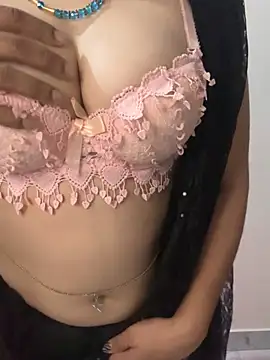 Snapshot of Hot_Bhavi_ chatting on May 31, 2026, 5:53 pm Hot Bhavi online show from May 31, 2026, 5:53 pm