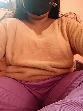 Snapshot of vyshali_vyshu chatting on February 5, 2026, 11:04 am vyshali vyshu online show from February 5, 2026, 11:04 am