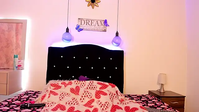 Snapshot of Melany_cherry chatting on February 12, 2026, 1:06 pm Melany cherry online show from February 12, 2026, 1:06 pm