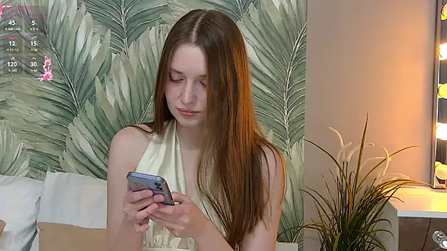 Snapshot of EmmaSagge chatting on February 8, 2026, 6:28 am EmmaSagge online show from February 8, 2026, 6:28 am