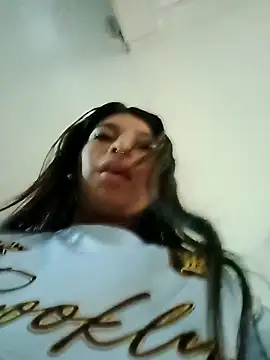 MeelFox online show from April 9, 2026, 12:10 pm