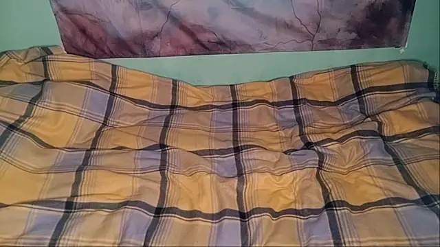 Snapshot of MillyVillage chatting on February 19, 2026, 3:41 pm MillyVillage online show from February 19, 2026, 3:41 pm