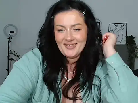 Snapshot of Jasmin0e chatting on March 27, 2026, 10:09 pm Jasmin0e online show from March 27, 2026, 10:09 pm