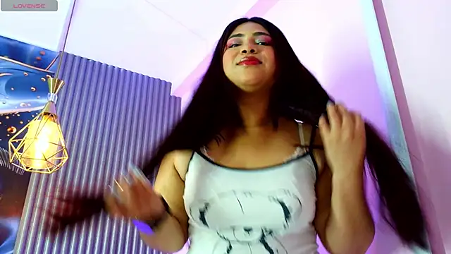 Snapshot of rouxinferno_cr chatting on February 5, 2026, 2:49 am rouxinferno cr online show from February 5, 2026, 2:49 am