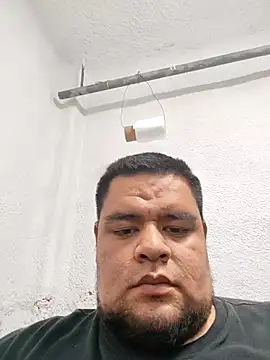 Snapshot of Caliente_Gor chatting on February 11, 2026, 12:37 am Caliente Gor online show from February 11, 2026, 12:37 am