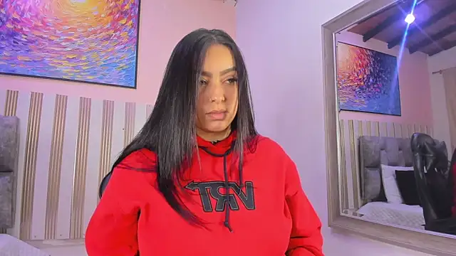 Snapshot of nina_glow chatting on April 15, 2026, 11:39 am nina glow online show from April 15, 2026, 11:39 am