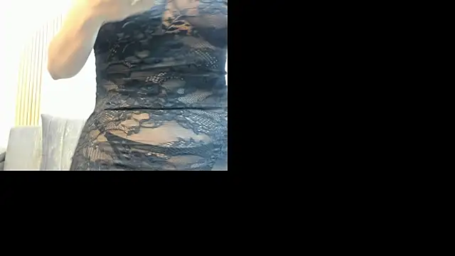 Snapshot of violet_scott_ chatting on February 17, 2026, 10:45 am violet scott online show from February 17, 2026, 10:45 am