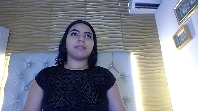 Snapshot of MariyaNovakie chatting on February 3, 2026, 12:10 pm MariyaNovakie online show from February 3, 2026, 12:10 pm