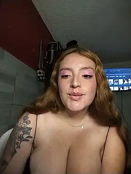 Deimoonblack26 online show from May 15, 2026, 9:33 pm