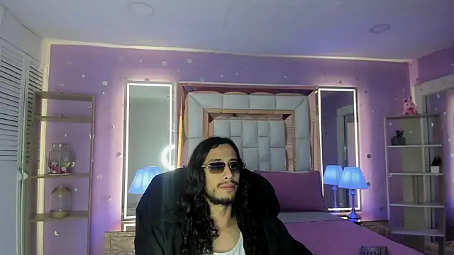 Snapshot of Goldentemptation_ chatting on July 10, 2026, 8:22 pm Goldentemptation online show from July 10, 2026, 8:22 pm
