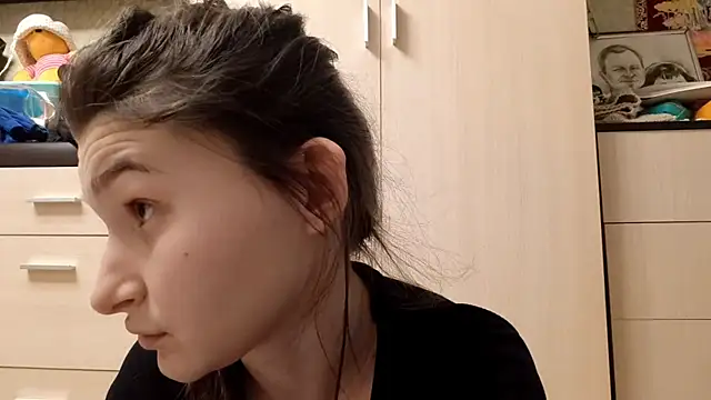 Snapshot of JessieLegend chatting on February 9, 2026, 10:14 pm JessieLegend online show from February 9, 2026, 10:14 pm