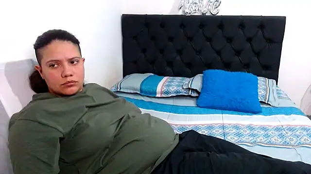 suzy paz online show from April 9, 2026, 10:15 pm