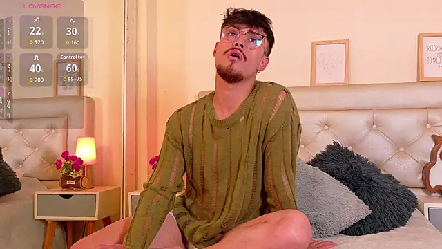 Snapshot of Aiden_Gray chatting on February 24, 2026, 7:45 pm Aiden Gray online show from February 24, 2026, 7:45 pm