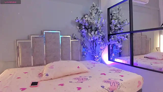 Snapshot of Nalapalmer chatting on February 8, 2026, 7:50 pm Nalapalmer online show from February 8, 2026, 7:50 pm