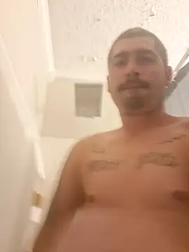 Dede5o4 online show from April 8, 2026, 1:05 am