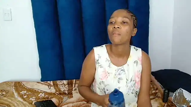 ForeverSexy  online show from February 27, 2026, 1:44 pm