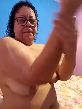 Snapshot of Luach chatting on February 12, 2026, 7:09 pm Luach online show from February 12, 2026, 7:09 pm