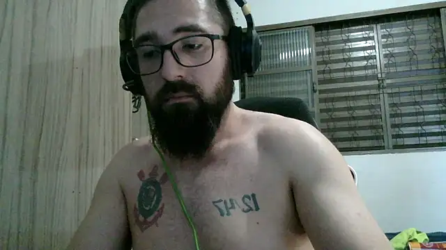 Snapshot of Redlovecouple chatting on February 27, 2026, 8:09 pm Redlovecouple online show from February 27, 2026, 8:09 pm