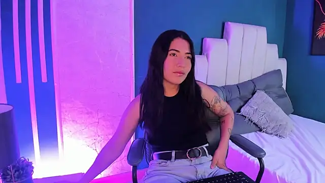 Adrienne   online show from April 5, 2026, 5:21 pm