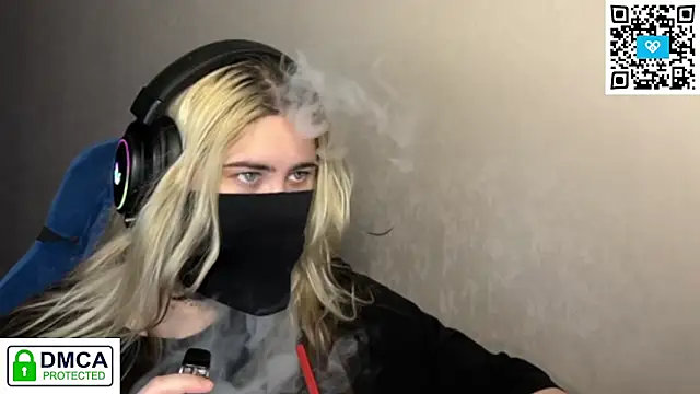 Snapshot of UnaXyling chatting on February 28, 2026, 11:39 pm UnaXyling online show from February 28, 2026, 11:39 pm